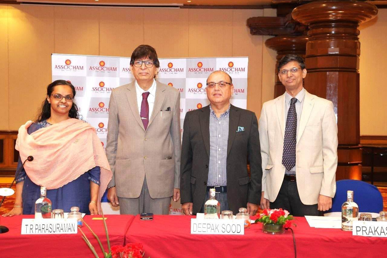 Left to right: Dr. Anju Majeed, Council Co-Chair, Karnataka State Development Council; Mr. TR Parasuraman, Chairman, Karnataka State Development Council; Mr. Deepak Sood, Secretary General ASSOCHAM; Mr. Prakash G. | Image from Sabinsa.